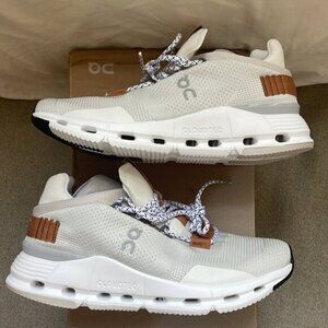 On Running Cloudnova White Pearl Brown
